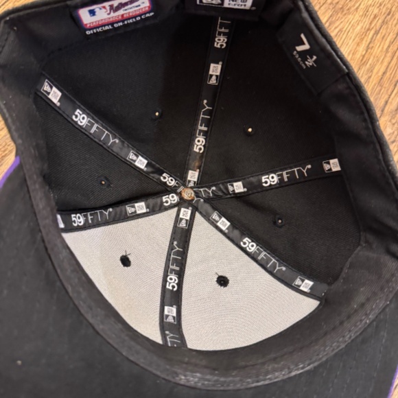 Preowned New Era Size 7 1/2 Colorado Rockies Purple Black Baseball Cap Hat - Picture 4 of 5